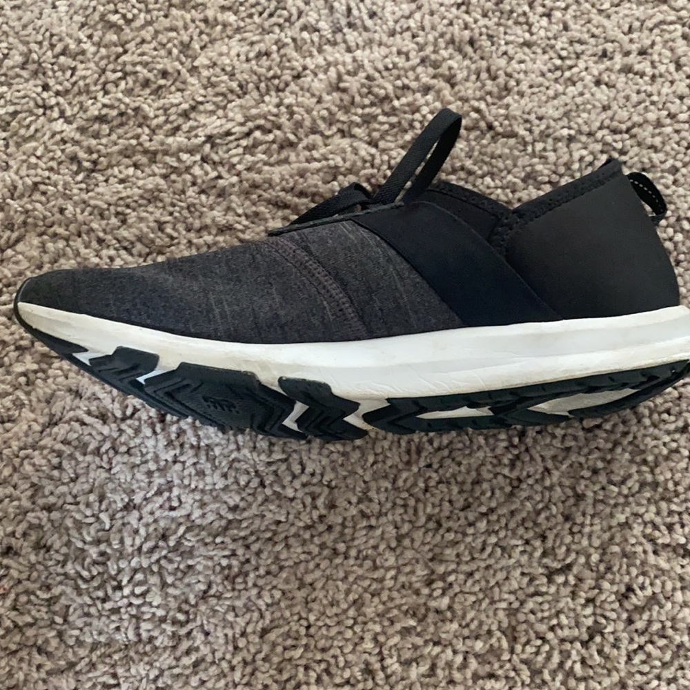 New balance sneakers - Picture 7 of 9